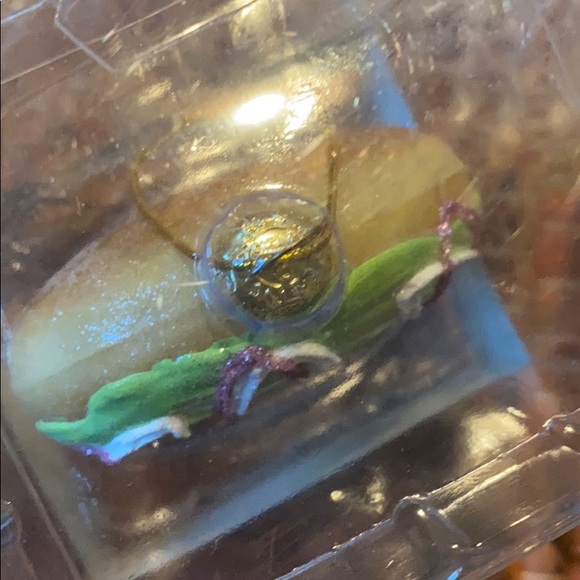 New Doughnut Kurt Adler Food Ornament - Picture 3 of 5